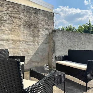  Hébergement de vacances Maison Jardin Proche Paris France